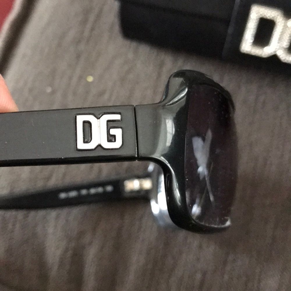 Dolce Gabbana Black sunglasses and hard case - Picture 3 of 8